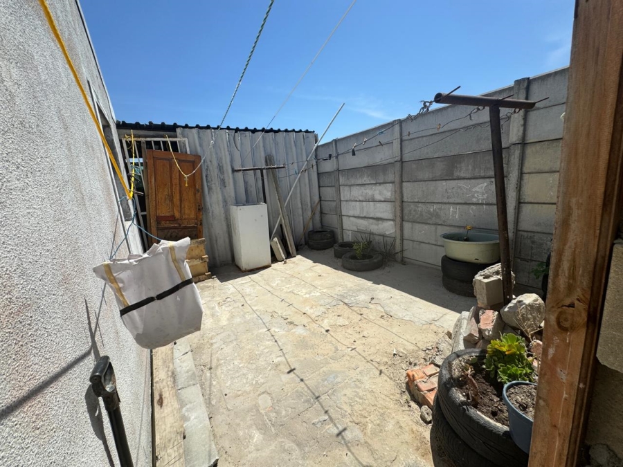 3 Bedroom Property for Sale in Electric City Western Cape